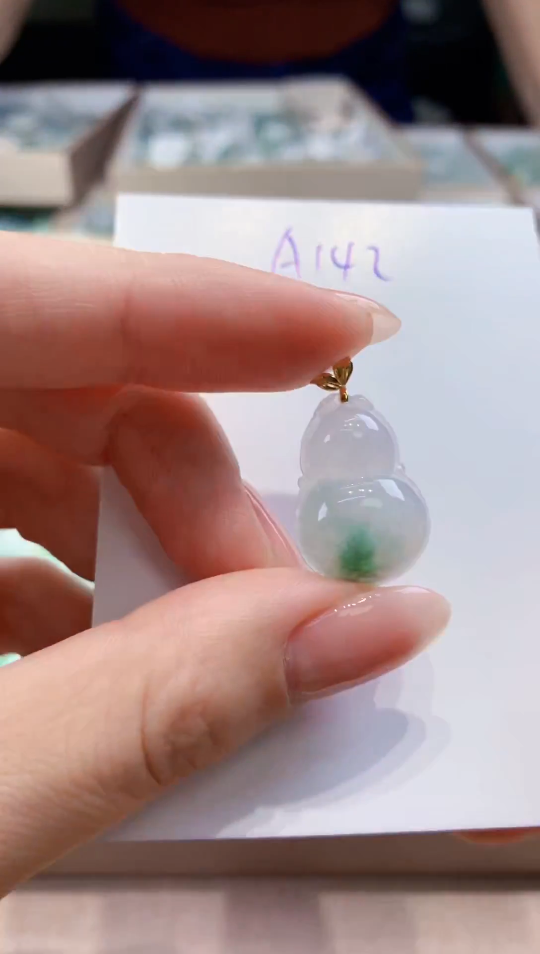 翡翠18K金镶嵌颈饰天然缅甸a货翡翠