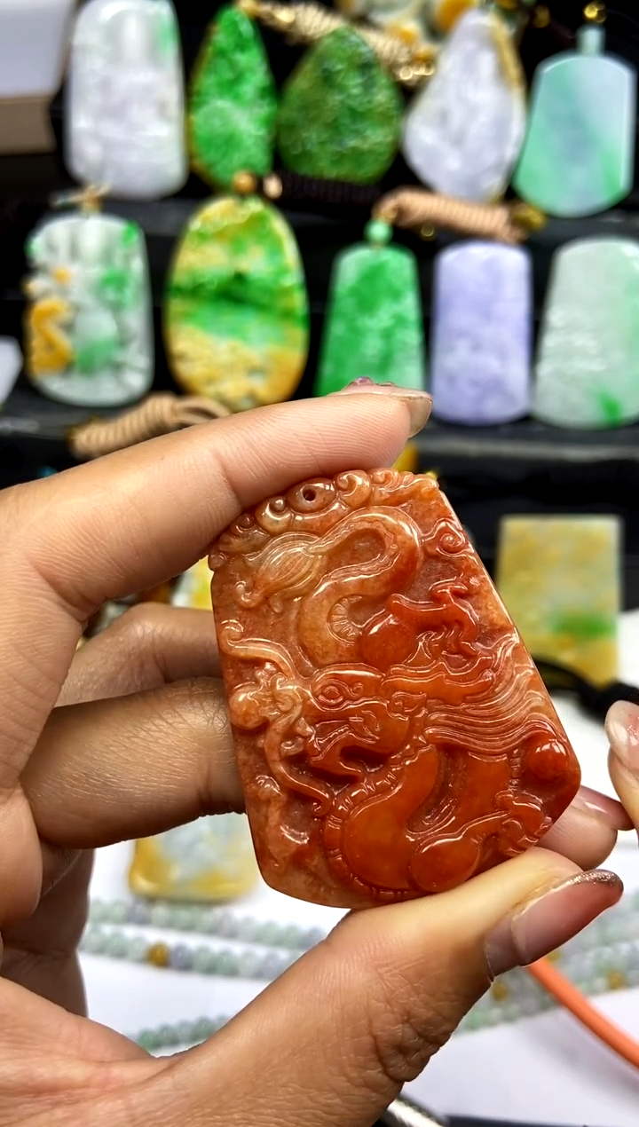 【闪购商品】翡翠颈饰未镶嵌翡翠A货