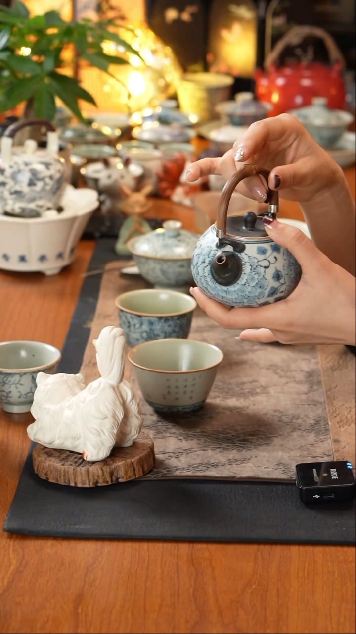 【闪购商品】朴云牡丹提梁壶朴云祥牡丹提梁壶