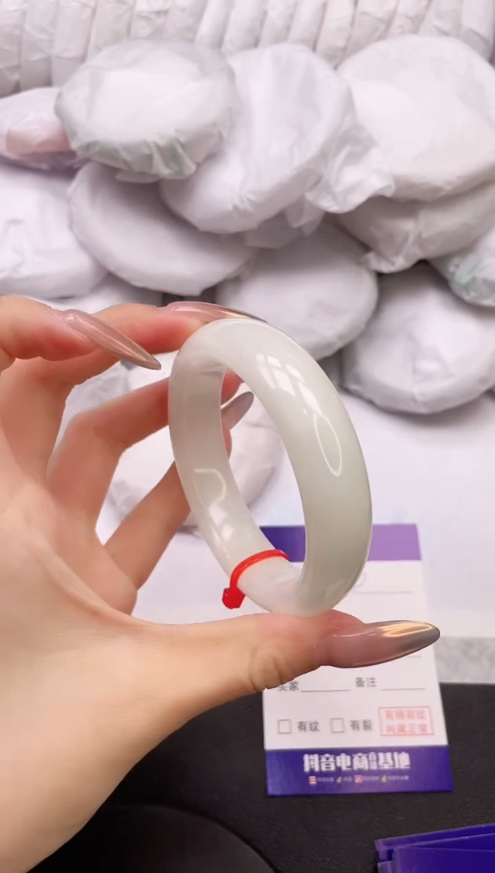 【闪购商品】和田玉手镯未镶嵌3K564-56