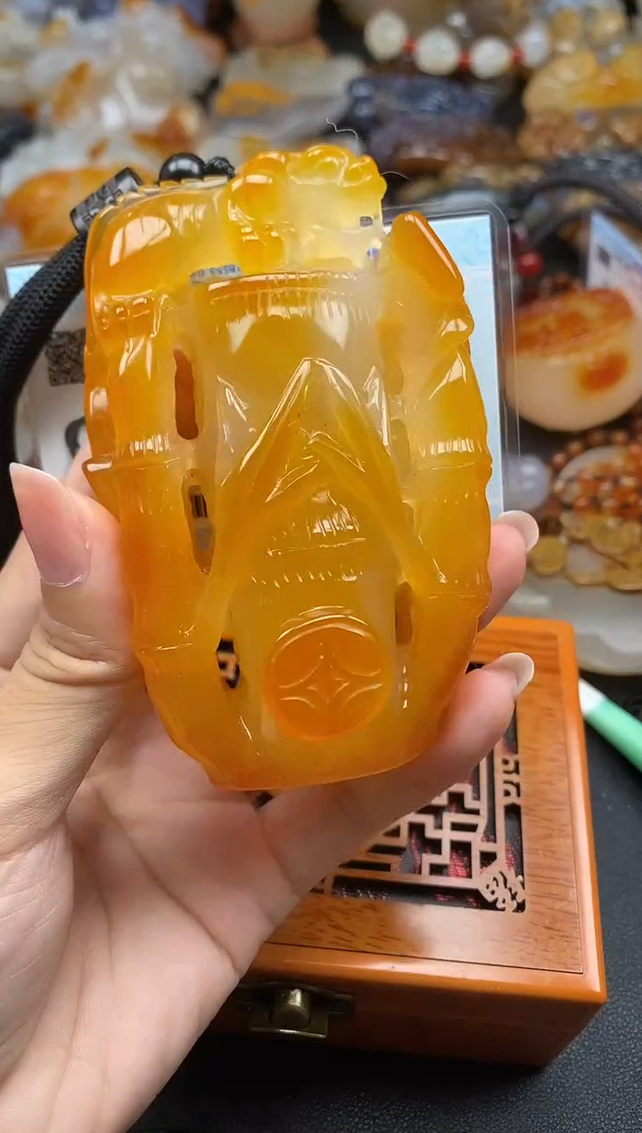 未镶嵌1玛瑙/玉髓再****人ll