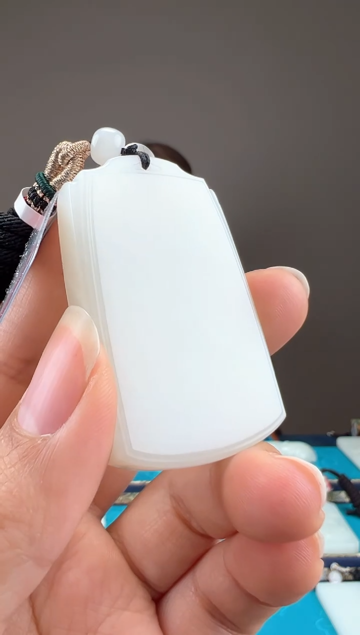 【闪购商品】和田玉颈饰未镶嵌1