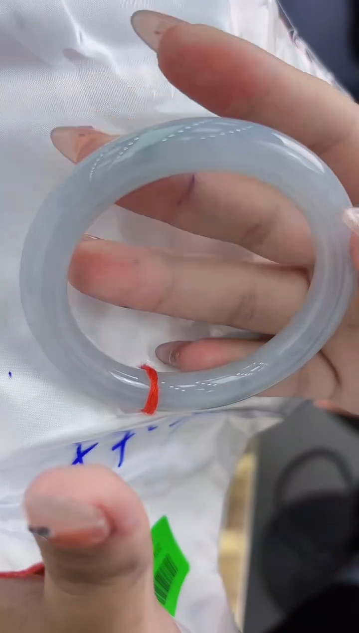 【闪购商品】翡翠手镯未镶嵌翡翠手镯