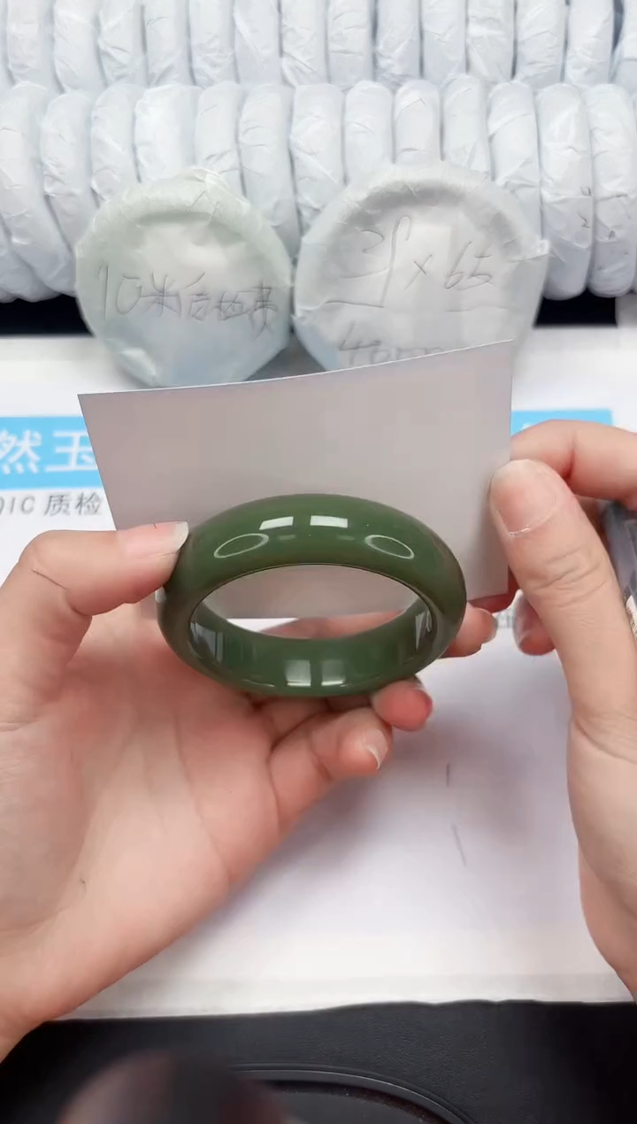 【闪购商品】石英质玉手镯未镶嵌197-54.3