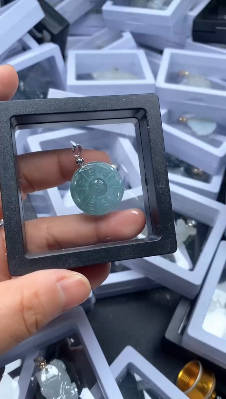 【闪购商品】翡翠吊坠(不含链)未镶嵌39258