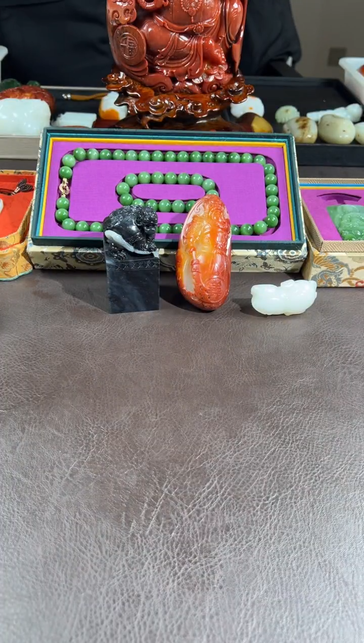 未镶嵌和田玉把件厚**物和田玉