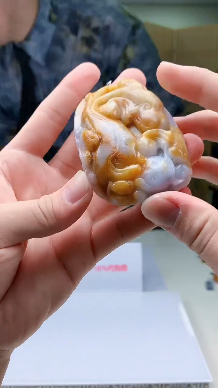 【闪购商品】定制翡翠未镶嵌4688bb-毛货挂件58