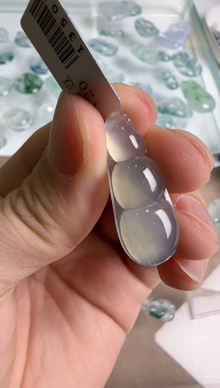 【闪购商品】翡翠吊坠(不含链)未镶嵌··