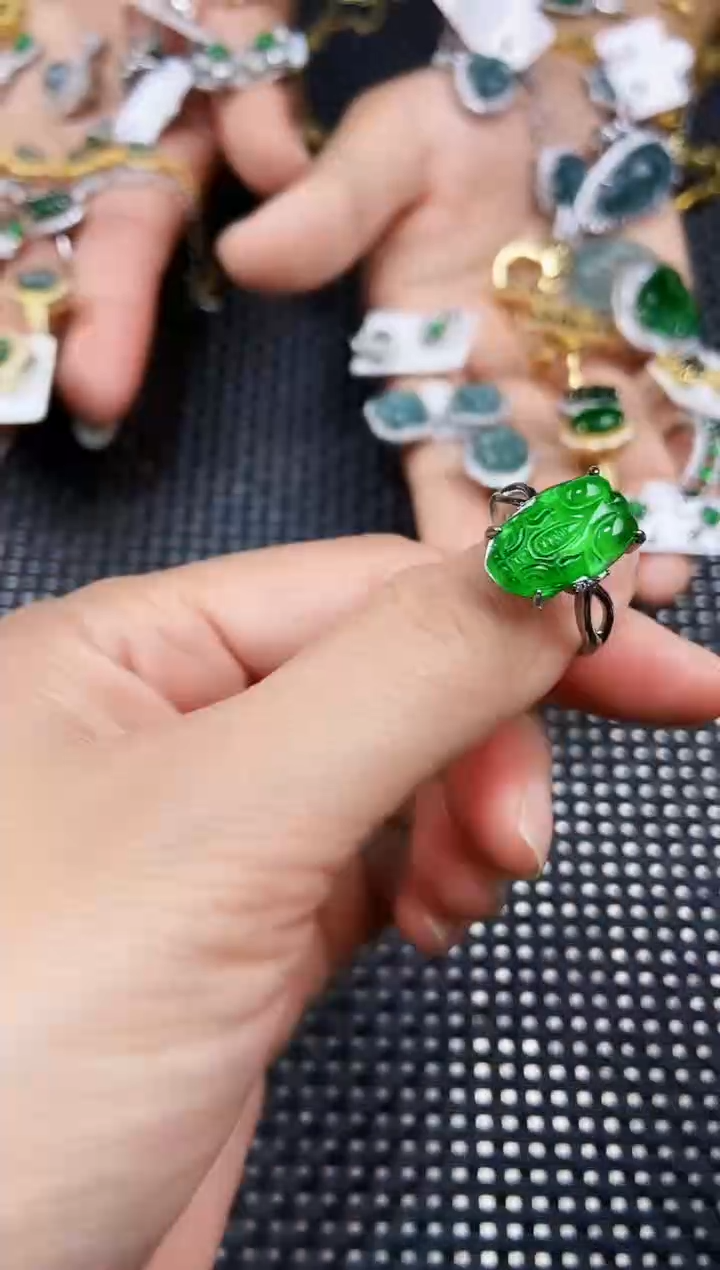 翡翠戒指未镶嵌111111111