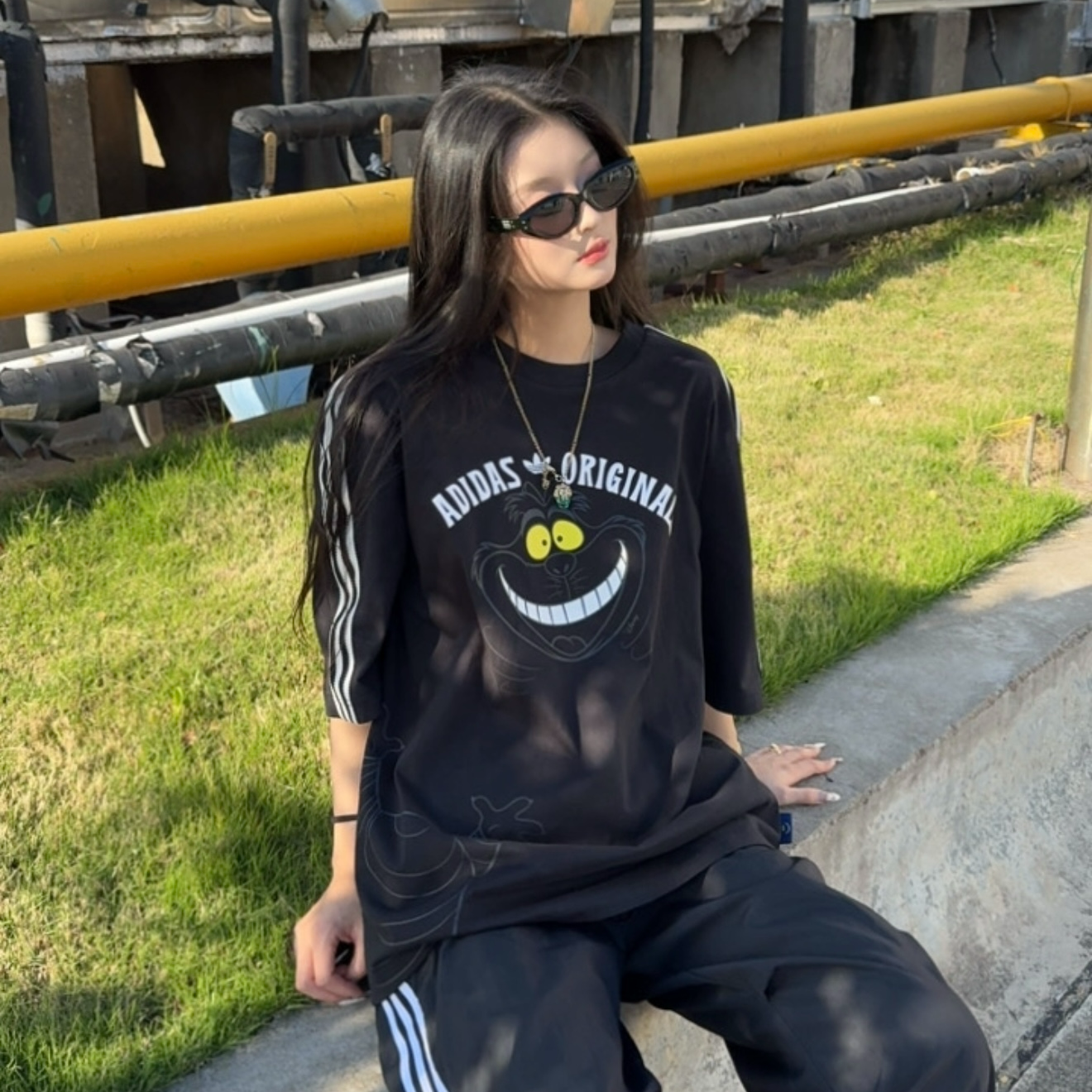 adidas/阿迪达斯迪士尼柴郡猫联名情侣款时尚百搭运动短袖KX5312