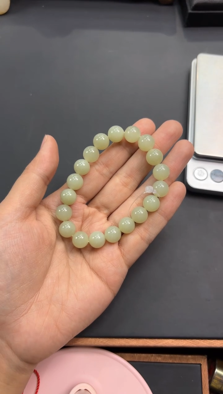 【闪购商品】和田玉手串未镶嵌且末微色差迪克兰卡10多样性发货