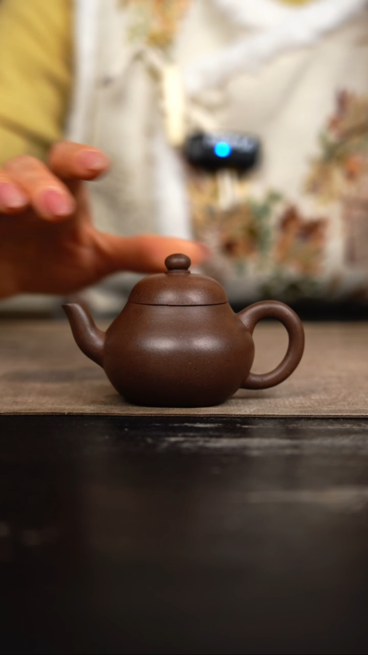 茶壶紫砂老紫泥梨形90cc