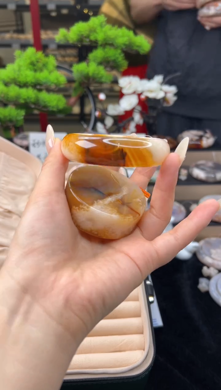 【闪购商品】石英质玉手镯未镶嵌59圈口（赠送镯心）21334