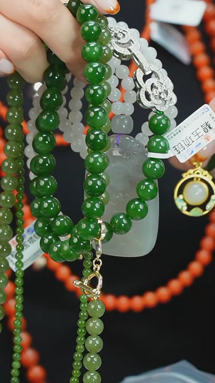 【闪购商品】和田玉五件套未镶嵌项链+无事牌+吊坠+项链+项链