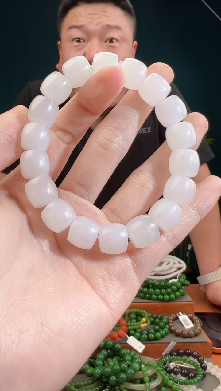 颈饰未镶嵌和田玉于田山料  一物一证 拍一单发一个