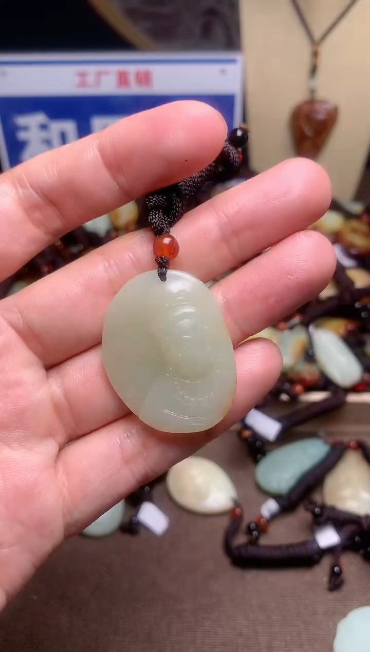 【闪购商品】和田玉颈饰未镶嵌1