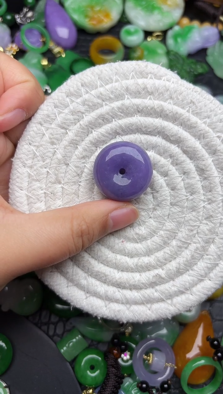 颈饰未镶嵌翡翠缅甸翡翠吊坠