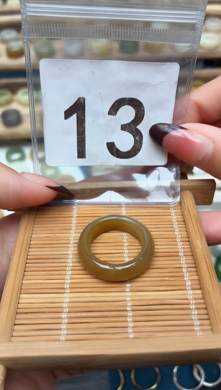 未镶嵌戒圈和田玉19号加