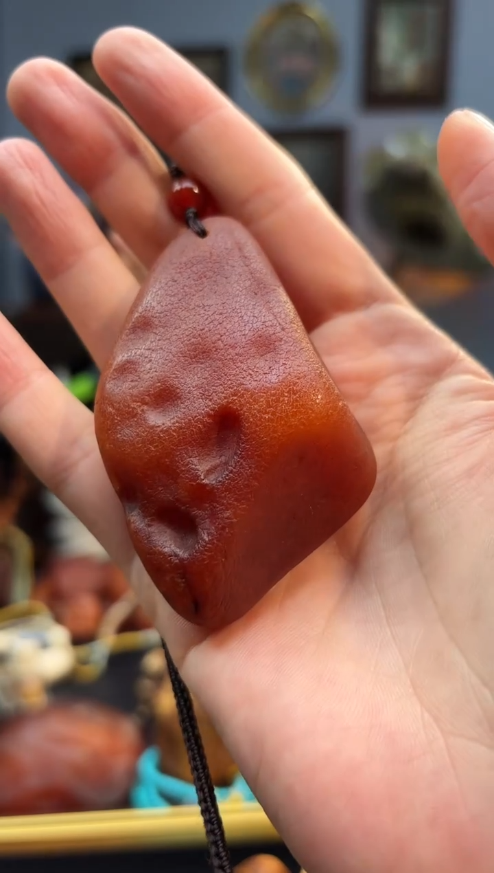 琥珀颈饰未镶嵌吊坠