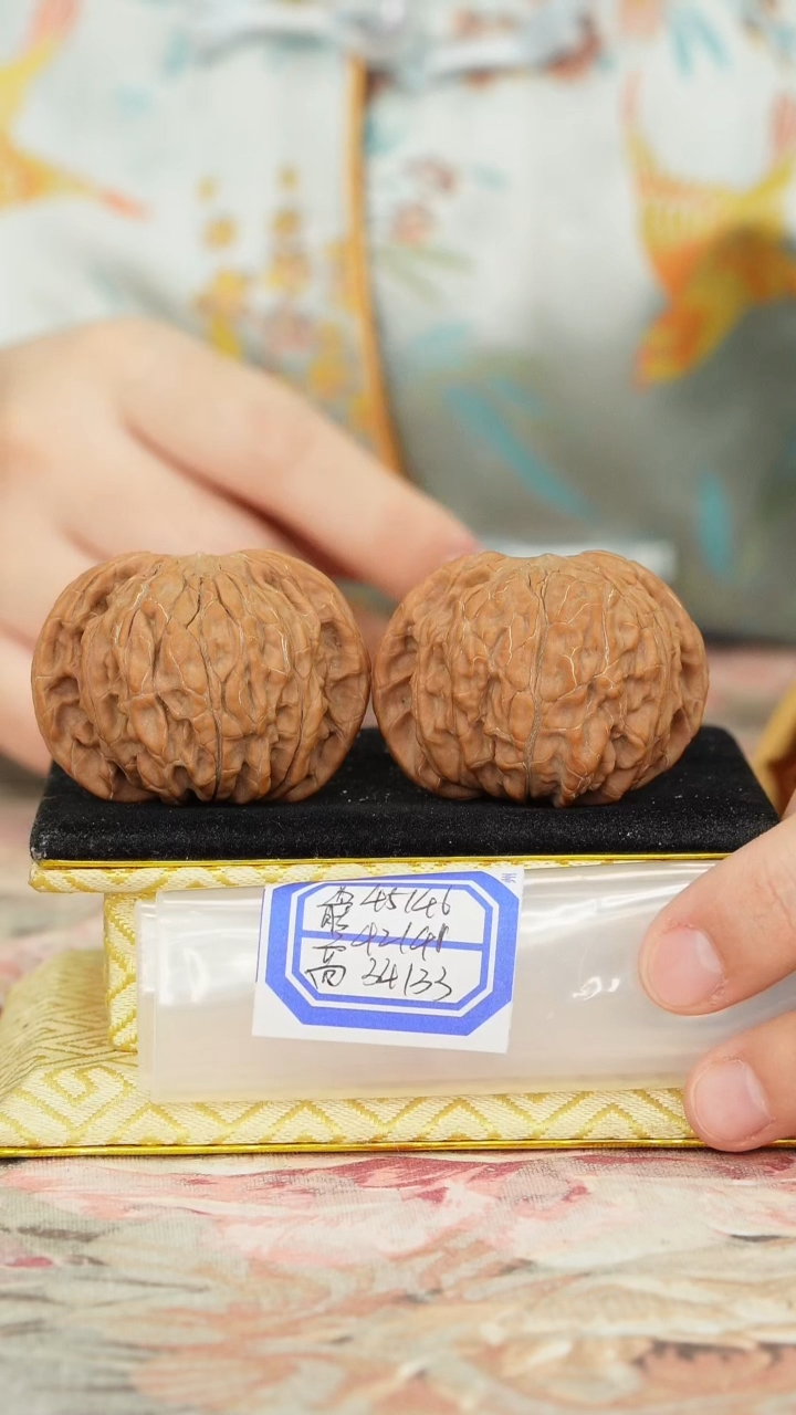 【闪购商品】文玩核桃把件磨盘