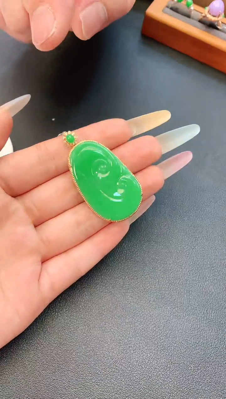 翡翠18K金镶嵌颈饰赠礼盒证书 乐乐