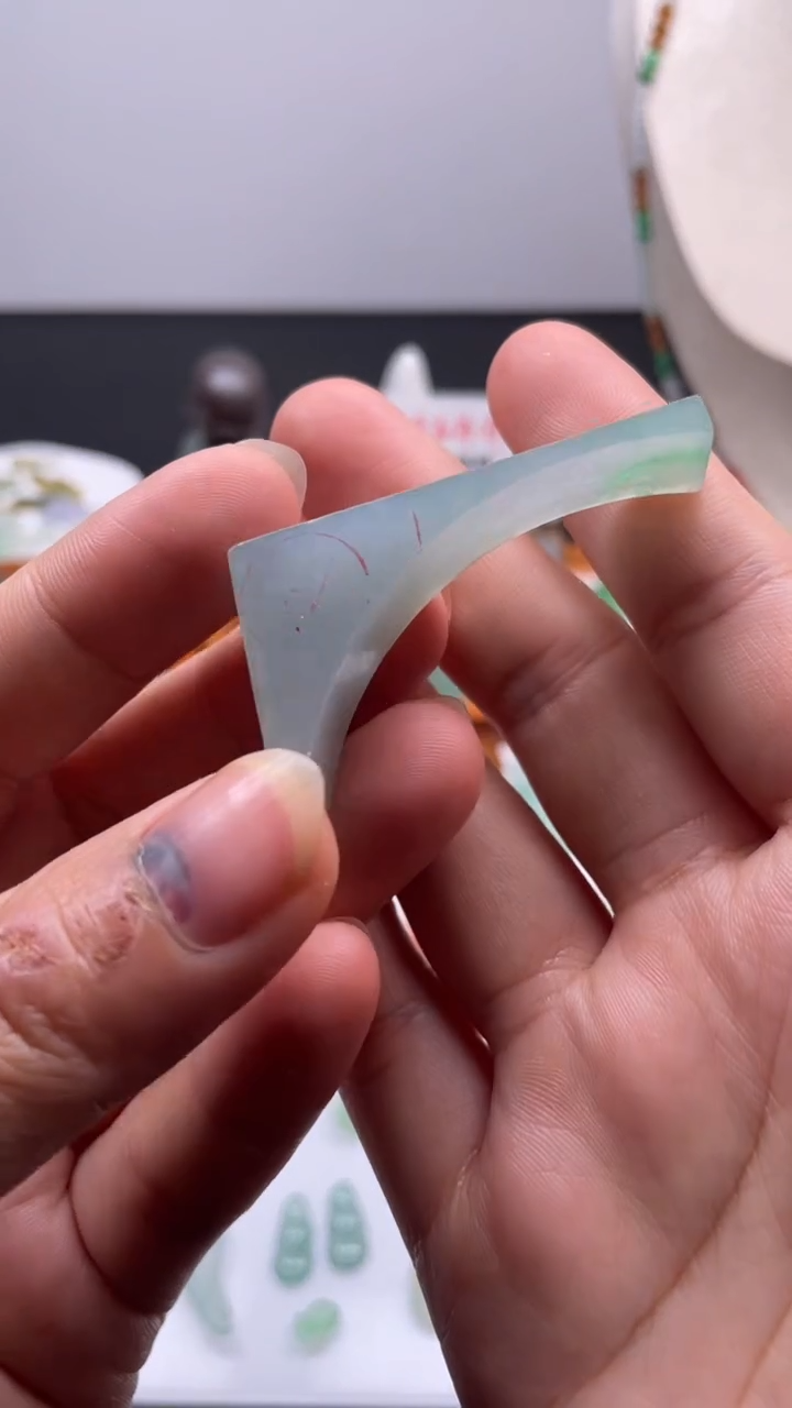 吊坠(不含链)未镶嵌翡翠缅甸天然翡翠，不包工