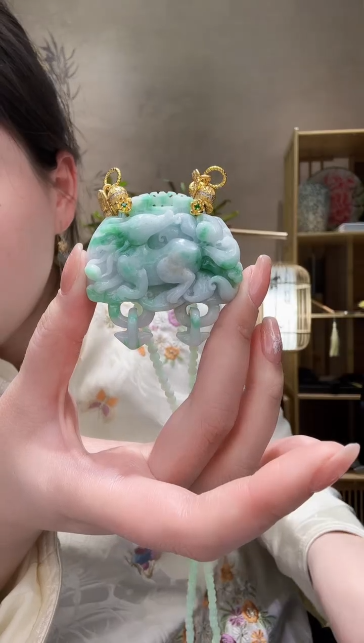 【闪购商品】翡翠颈饰未镶嵌吊坠