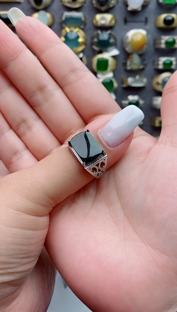 未镶嵌戒指翡翠闪****哥天然翡翠男戒