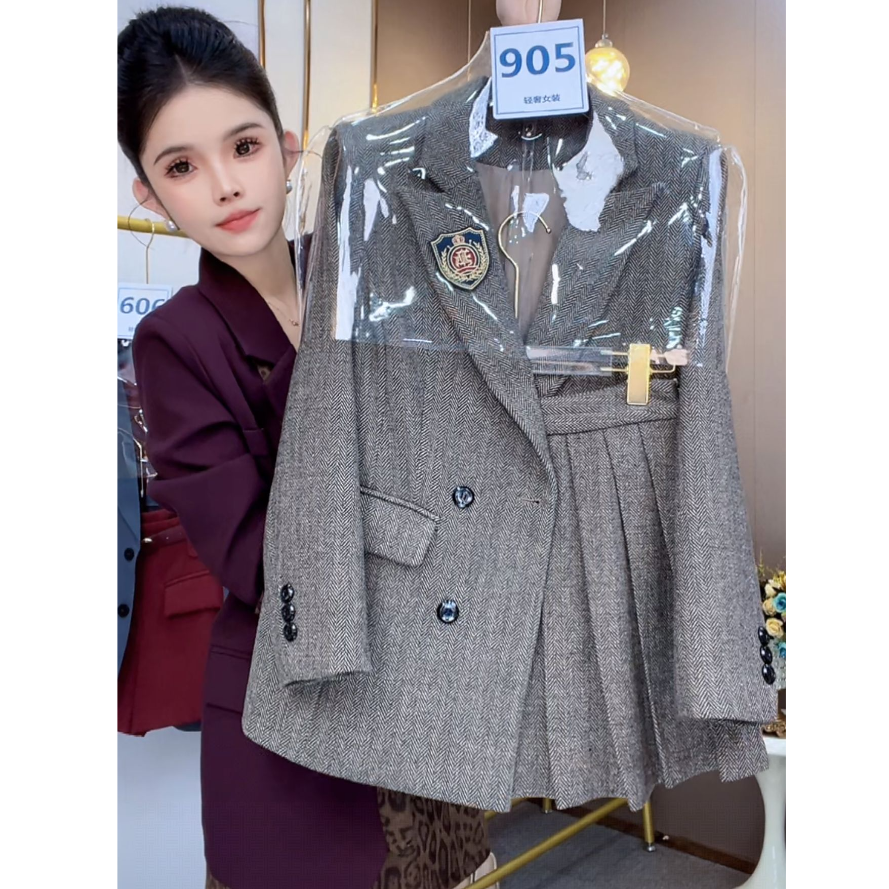学院风西装外套女2025新款气质女神范韩系小西服百褶裙职业套装