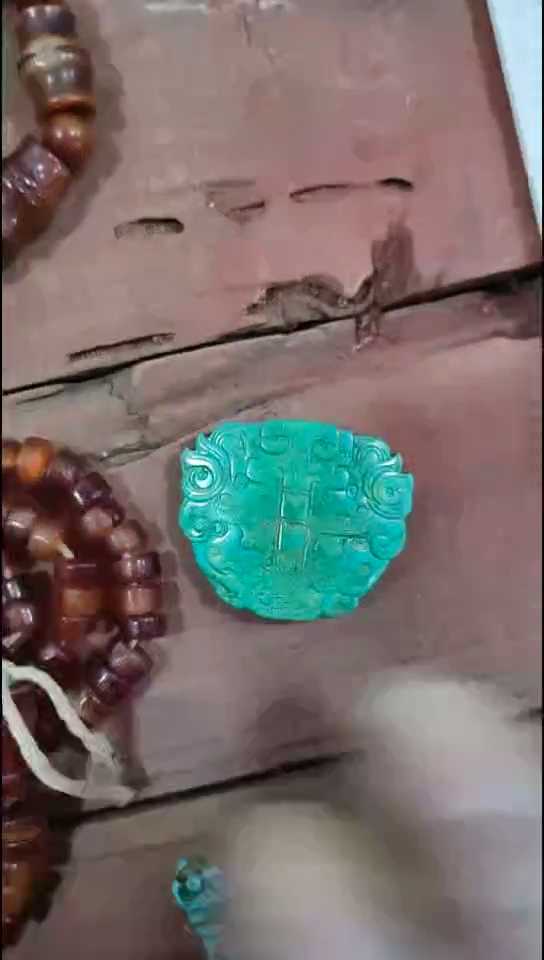 未镶嵌和田玉挂件老*头一单一个