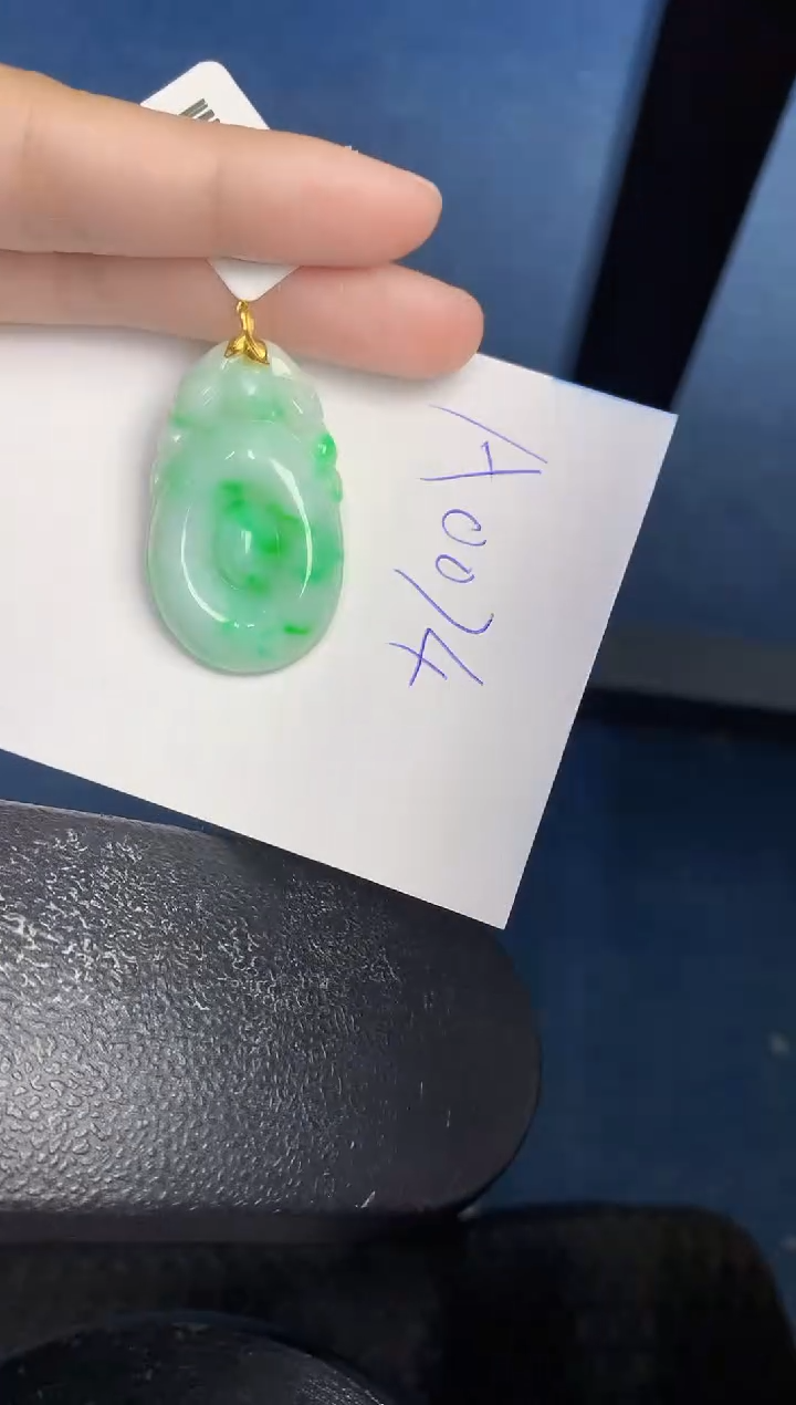 【闪购商品】翡翠颈饰18K金镶嵌000000000