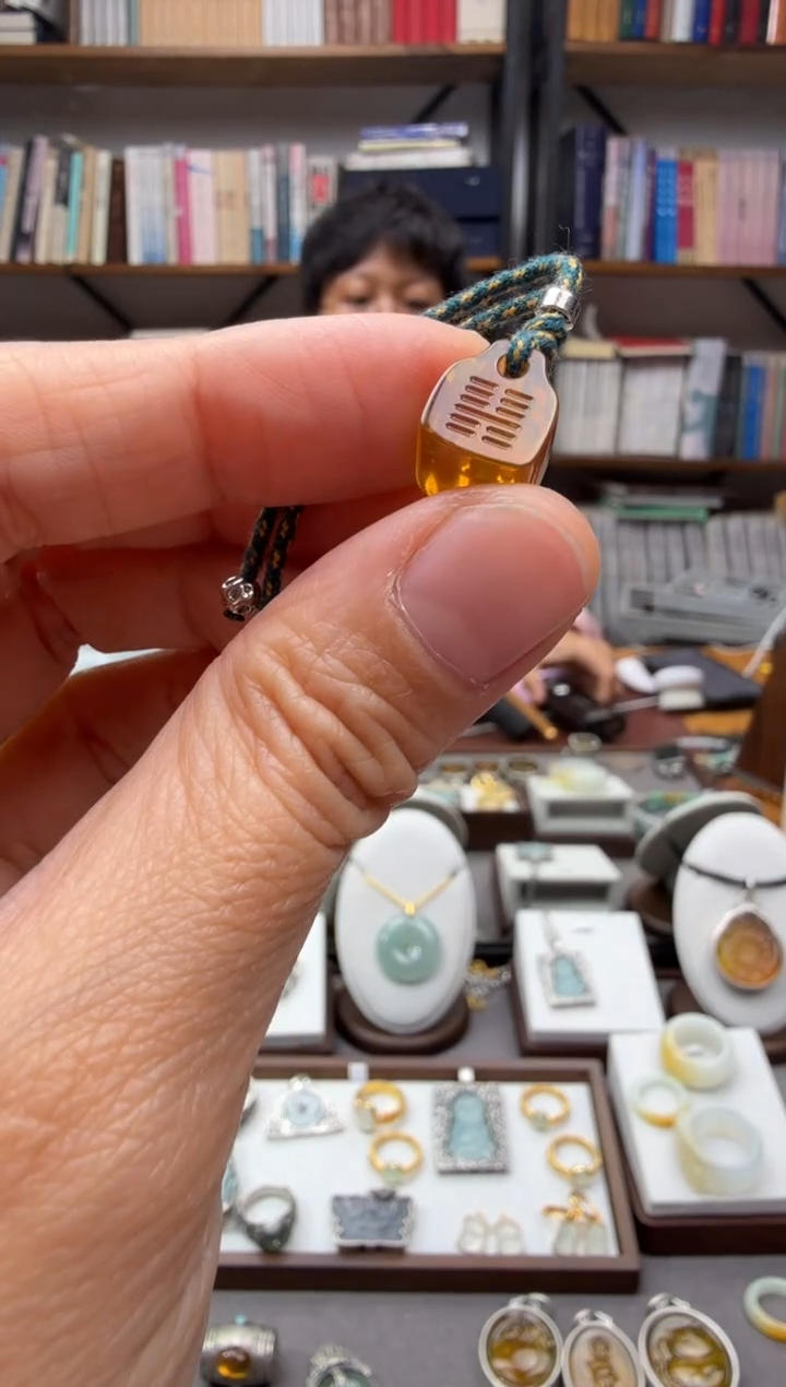 琥珀颈饰未镶嵌配饰9