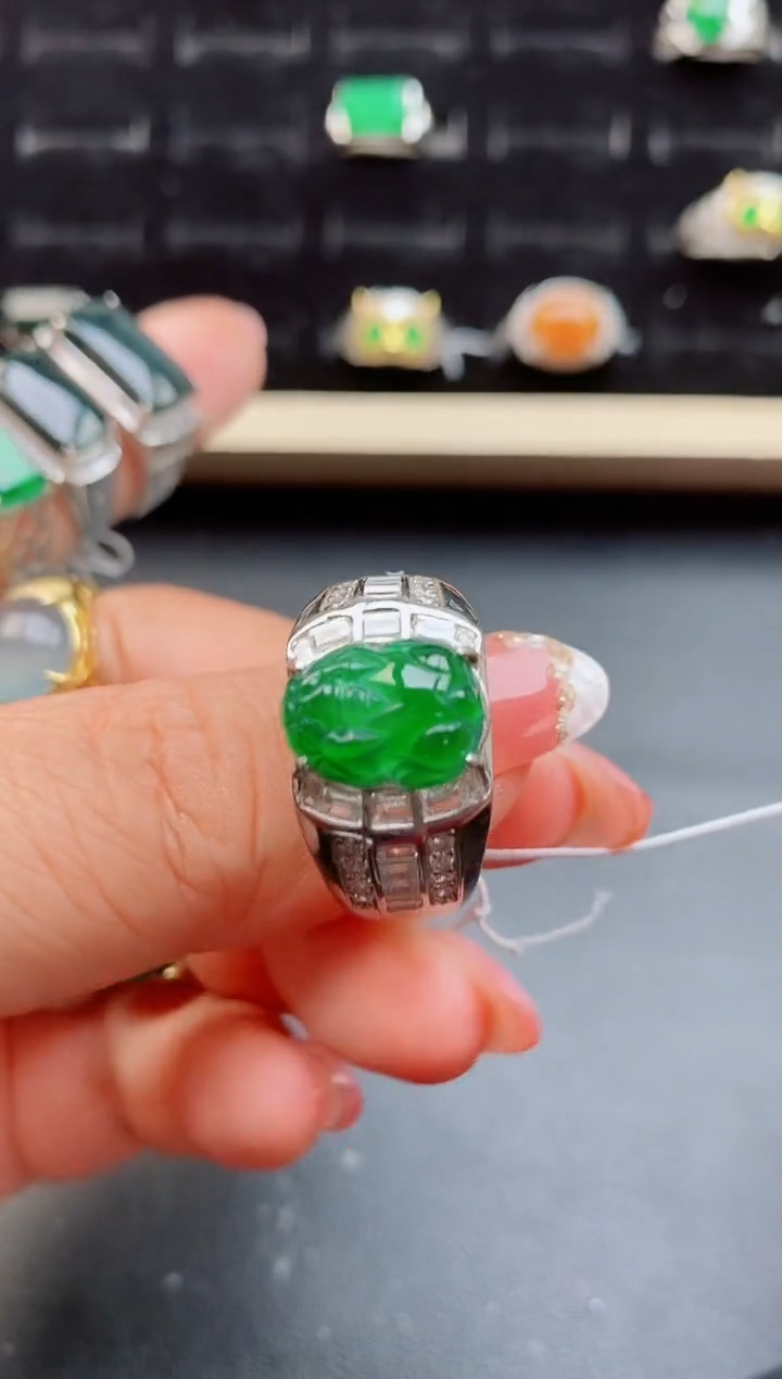 【闪购商品】翡翠戒指银S925镶嵌50805