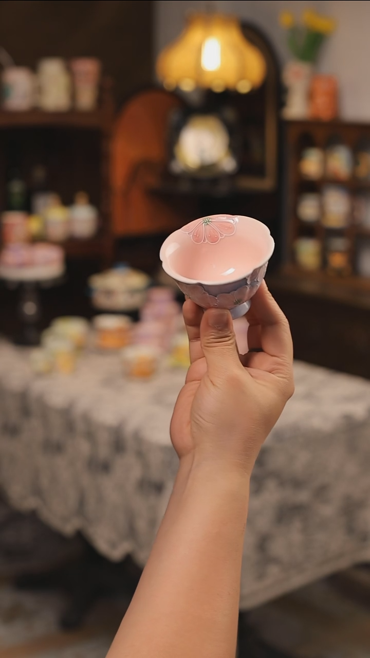 摆件景德镇釉下彩绘设计师款式陶瓷