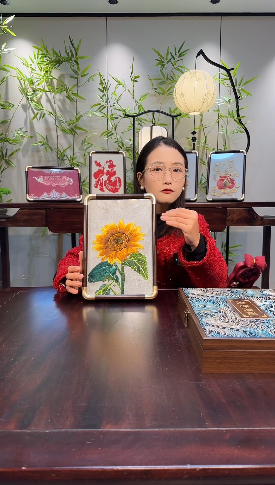 布刺绣摆台，高端刺绣艺术藏品！