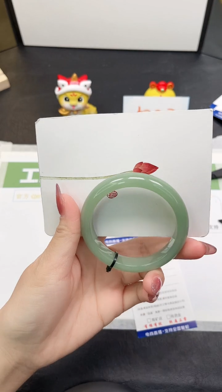 【闪购商品】石英质玉手镯未镶嵌119-58.2