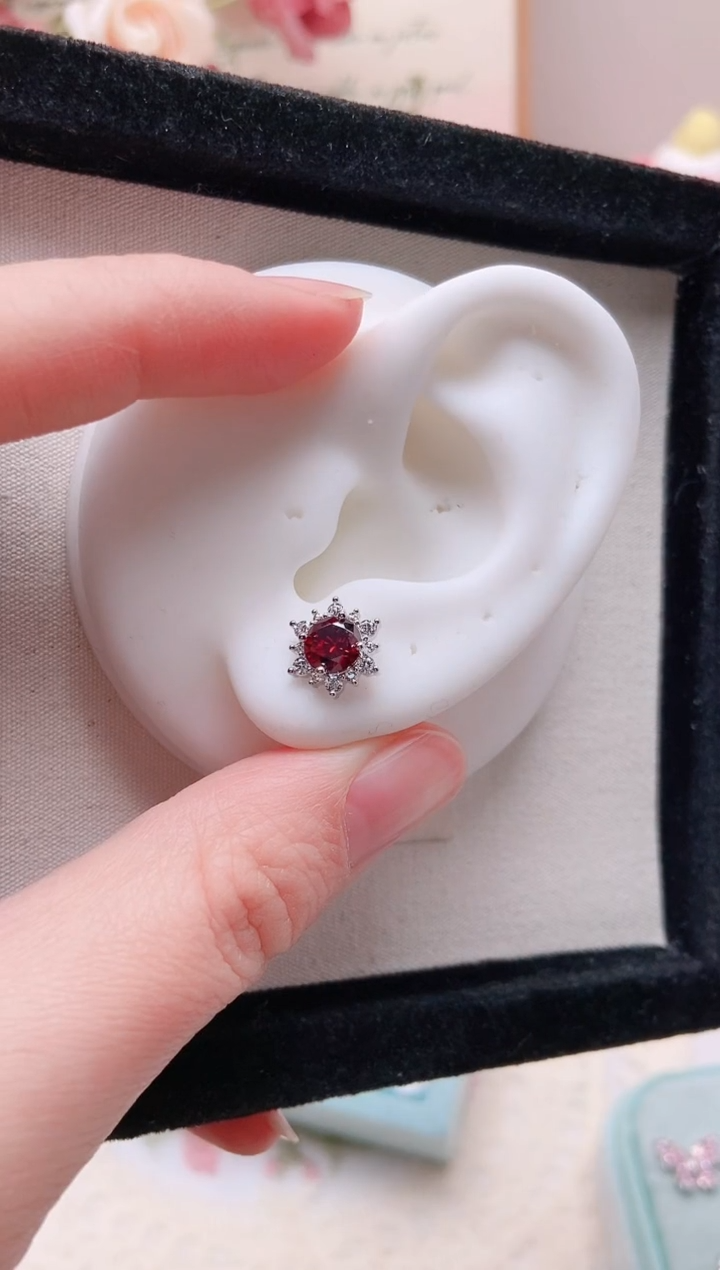 钛钢合金合成立方氧化锆雪花铜饰红锆|LS143一只