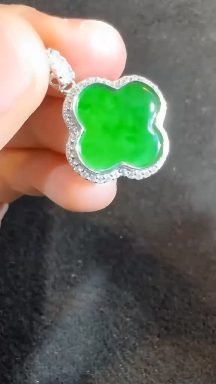 【闪购商品】翡翠吊坠(不含链)未镶嵌多样性发货其一不含链