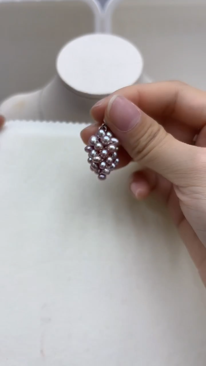 银S925镶嵌吊坠淡水珍珠葡萄草莓吊坠