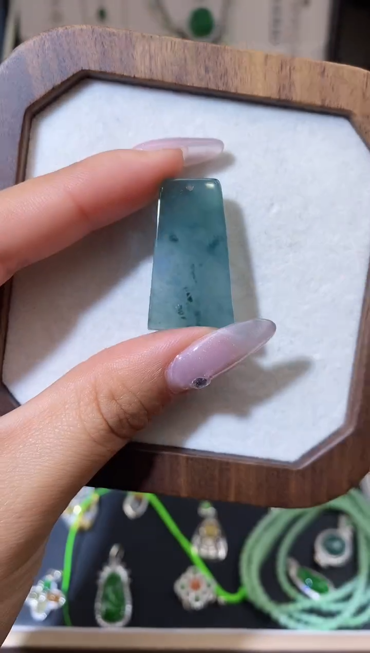 【闪购商品】翡翠吊坠(不含链)未镶嵌天然A货翡翠（多样性发一） 