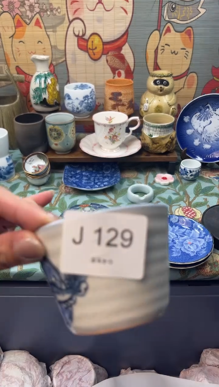 瓷片张*白     J129