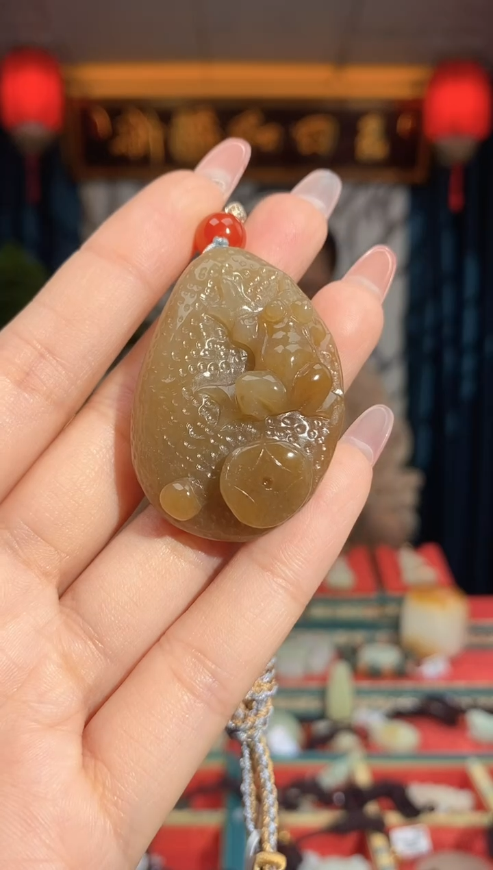 和田玉未镶嵌挂件呱呱来米