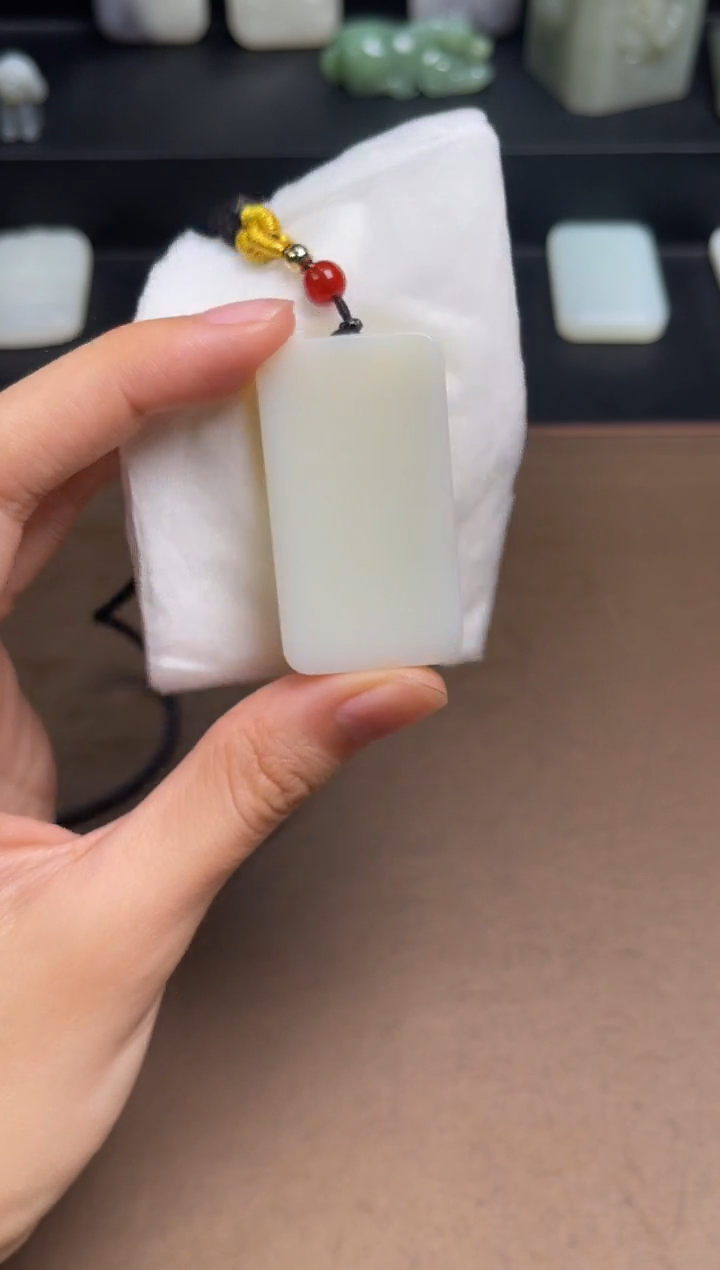 和田玉未镶嵌颈饰23