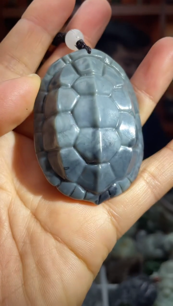 未镶嵌和田玉摆件1