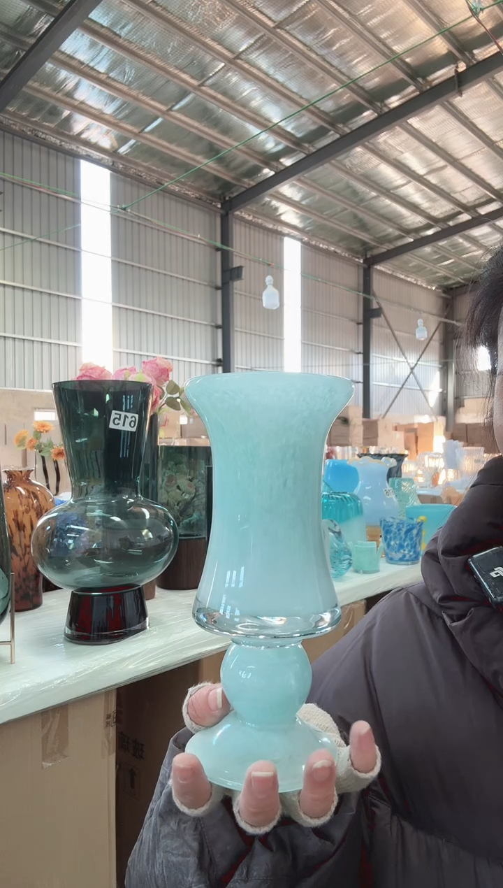 169直播玻璃花瓶