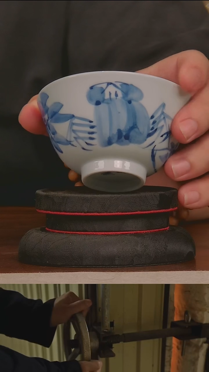 青花虾蟹杯子手工