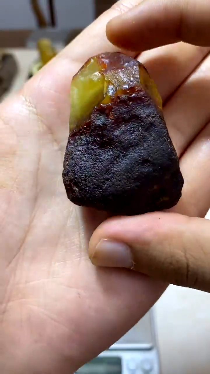 定制琥珀天然琥珀蜜蜡原石23.2g