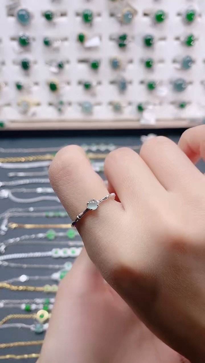 【闪购商品】翡翠戒指银S925镶嵌天然翡翠