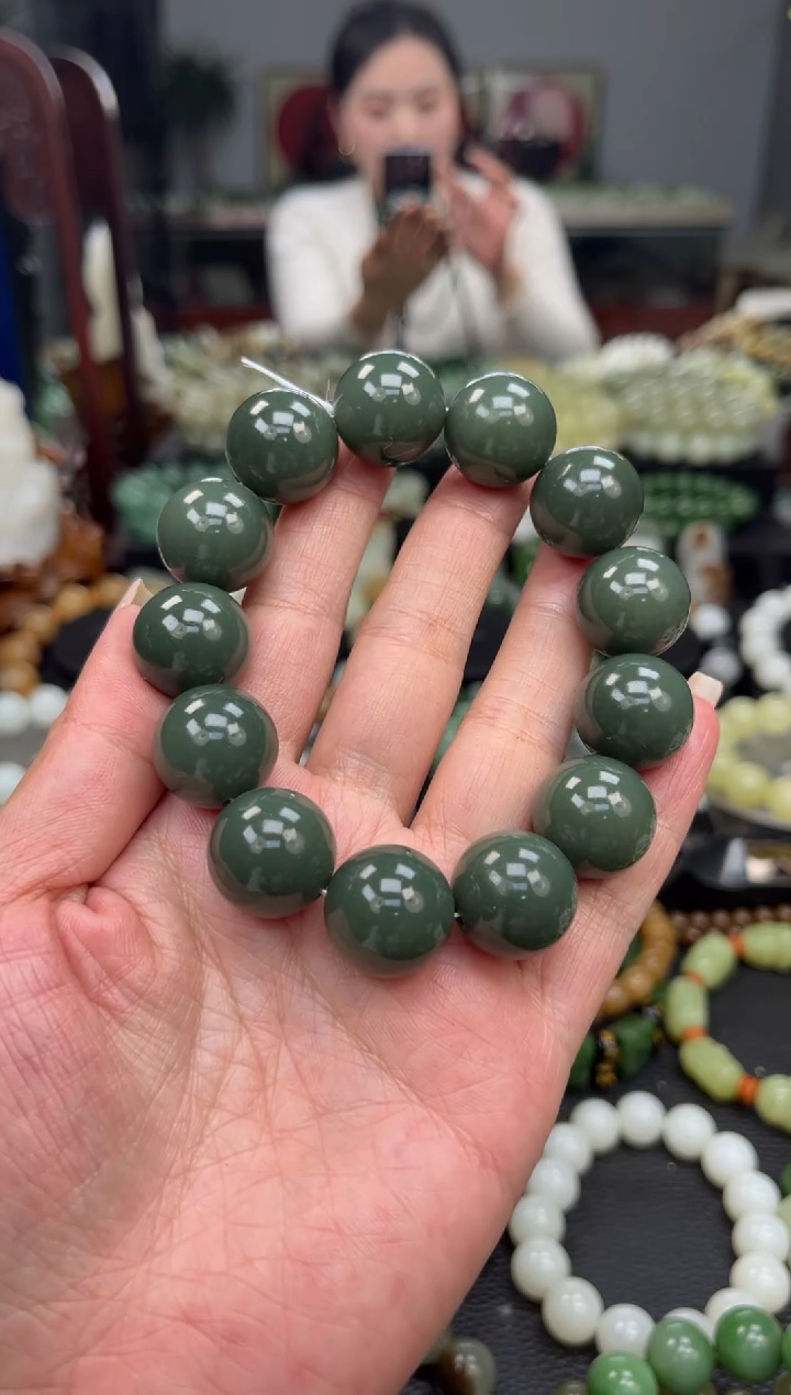 【闪购商品】和田玉手串未镶嵌新疆且末瓷蓝卡18