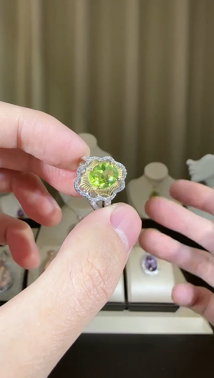 【闪购商品】橄榄石戒指银S925镶嵌设计款